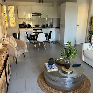 Beau 2p, Tres Equipe, Localisation Parfaite/ac Apartment