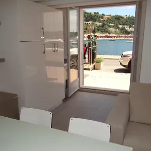 Les Pieds Dans L' Eau Nouveau Refait à Neuf Complete Renovation Villefranche-sur-Mer